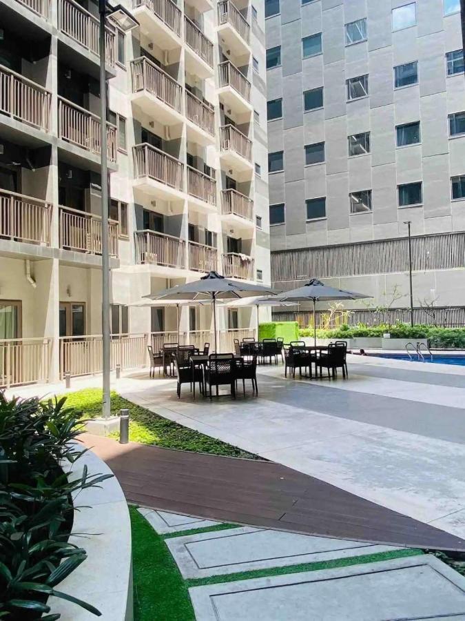 Luxern Suite At S Residences Pasay Exterior photo